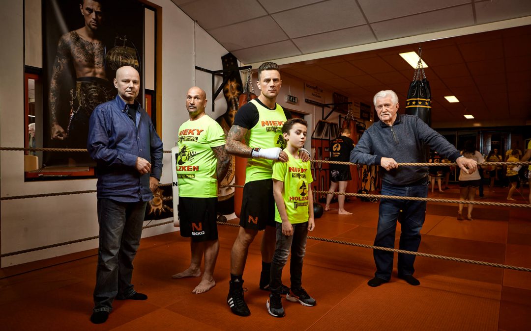 Nieky Holzken met team